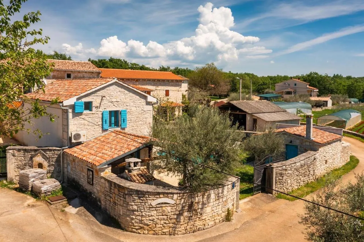 Rustic Villa Janko With Pool In Sveti Lovrec Vošteni