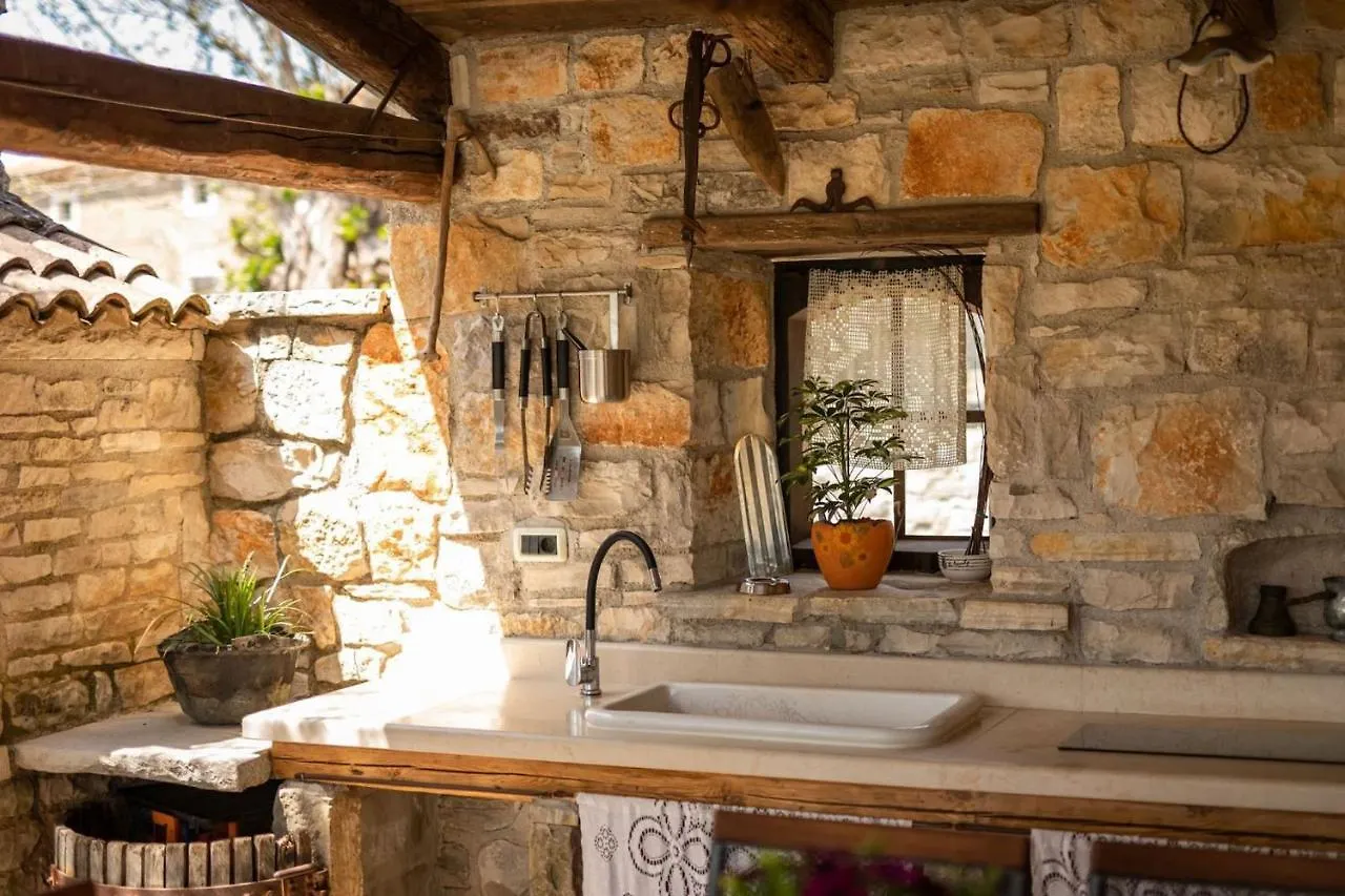 Rustic Villa Janko With Pool In Sveti Lovrec Vošteni